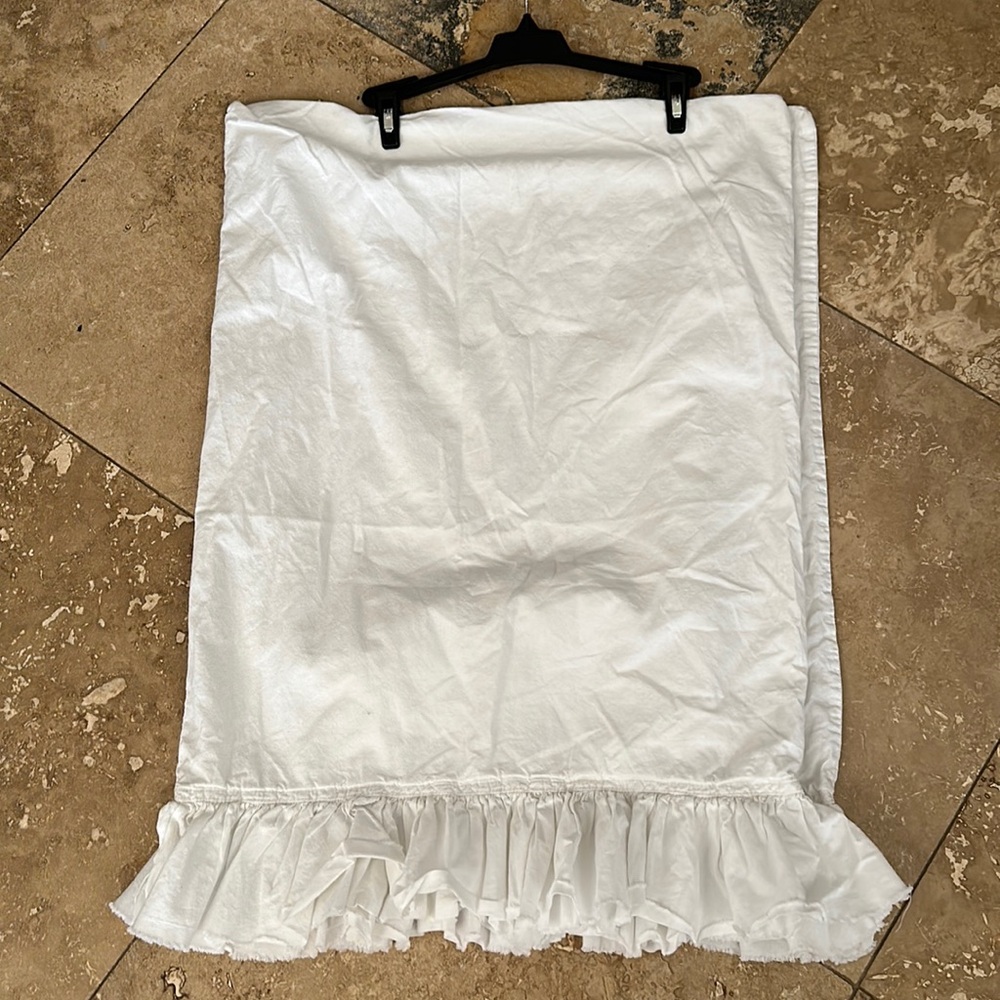 2 Vintage Standard Pillow Case Pair (2) 100% cotton with ruffles